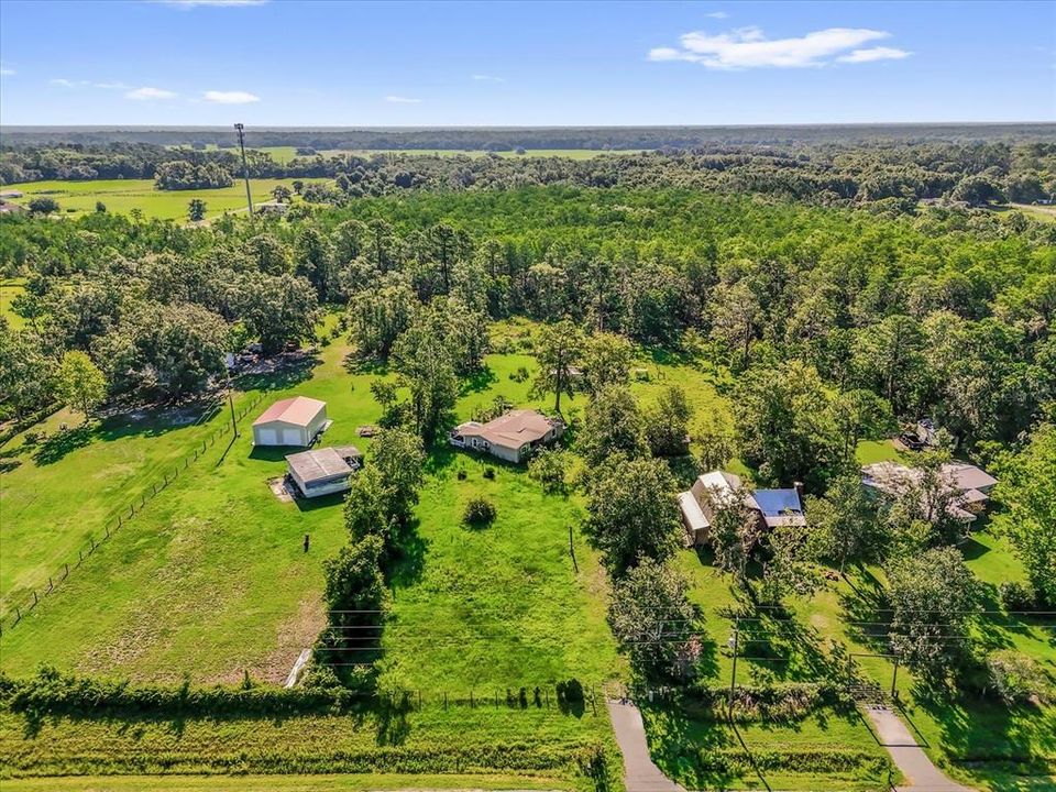 For Sale: $299,999 (3 beds, 2 baths, 1548 Square Feet)