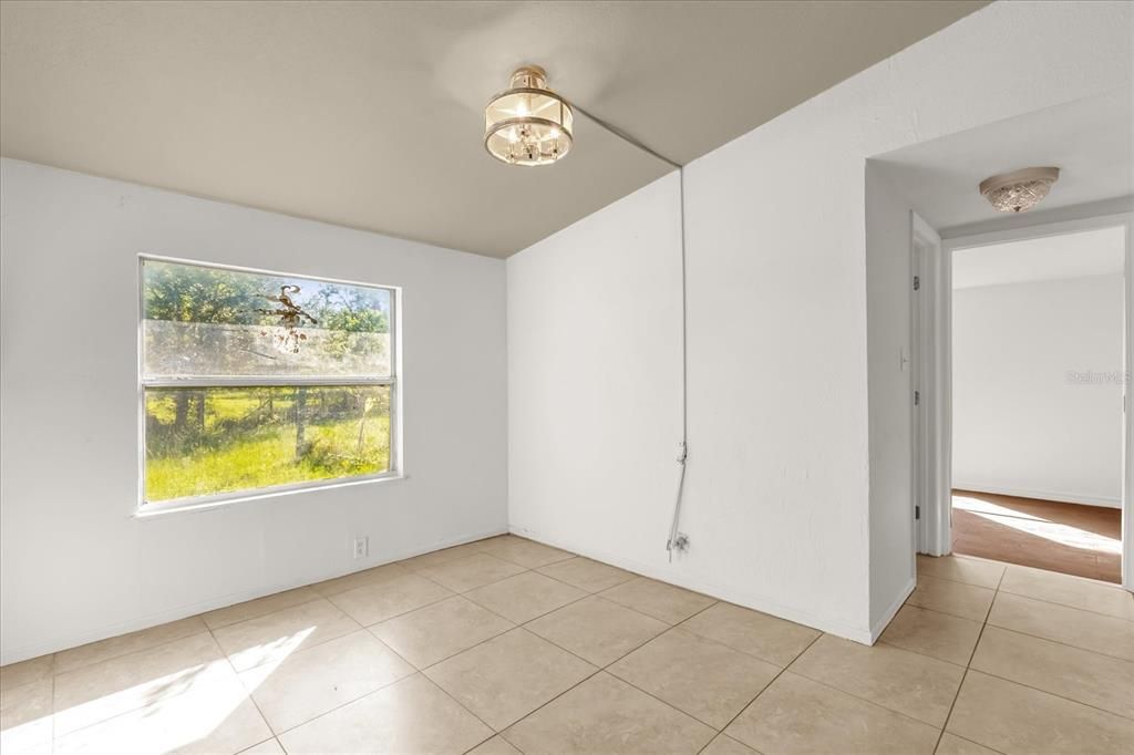 For Sale: $299,999 (3 beds, 2 baths, 1548 Square Feet)