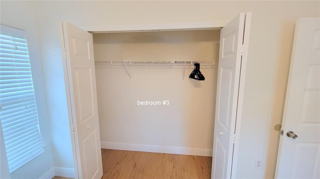 Activo con contrato: $1,990 (3 camas, 2 baños, 1231 Pies cuadrados)