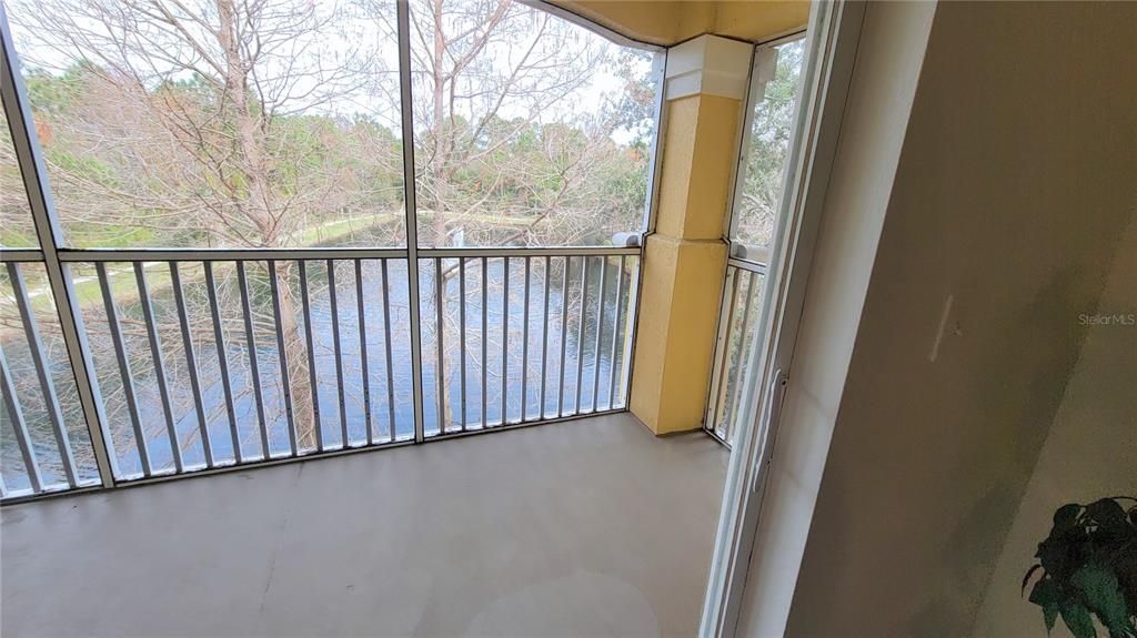 Activo con contrato: $1,990 (3 camas, 2 baños, 1231 Pies cuadrados)