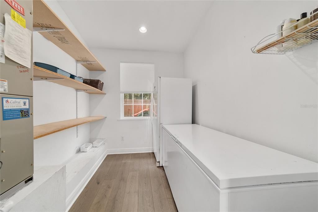 En Venta: $899,000 (5 camas, 3 baños, 2822 Pies cuadrados)