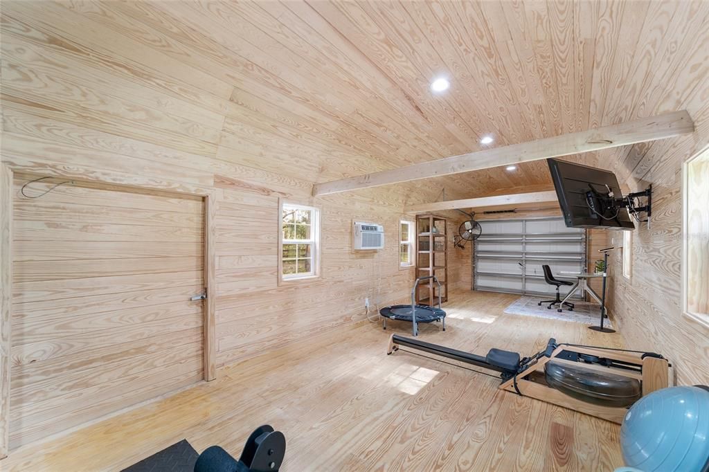 En Venta: $899,000 (5 camas, 3 baños, 2822 Pies cuadrados)