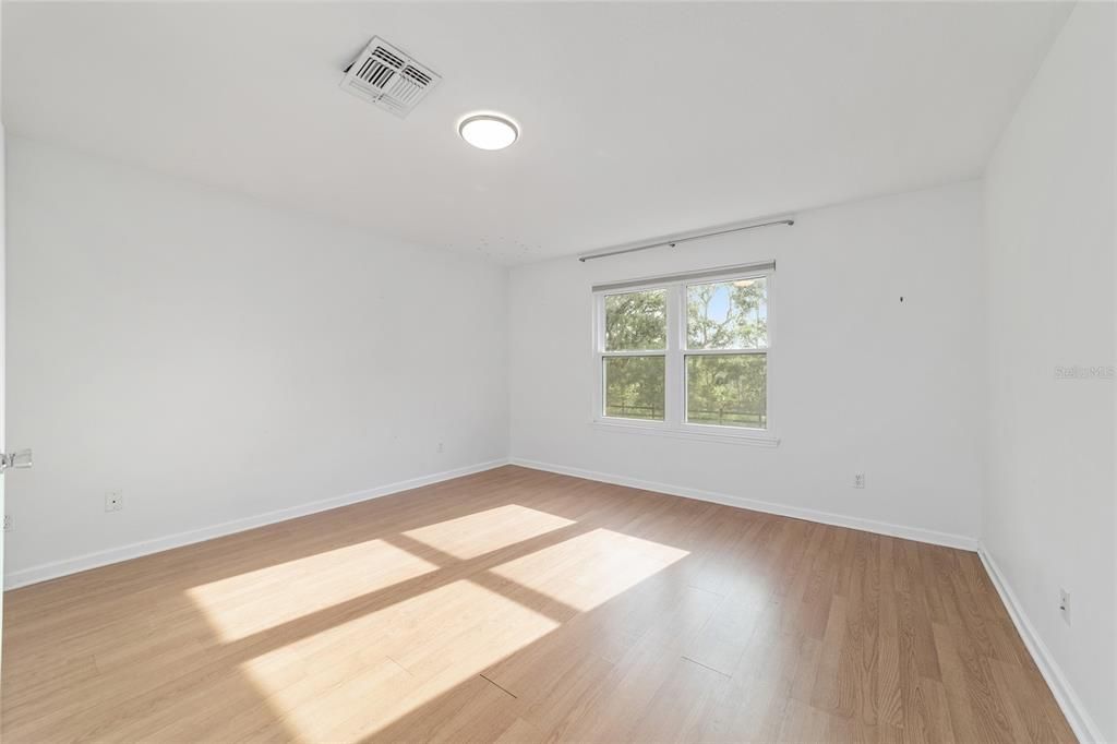 En Venta: $899,000 (5 camas, 3 baños, 2822 Pies cuadrados)