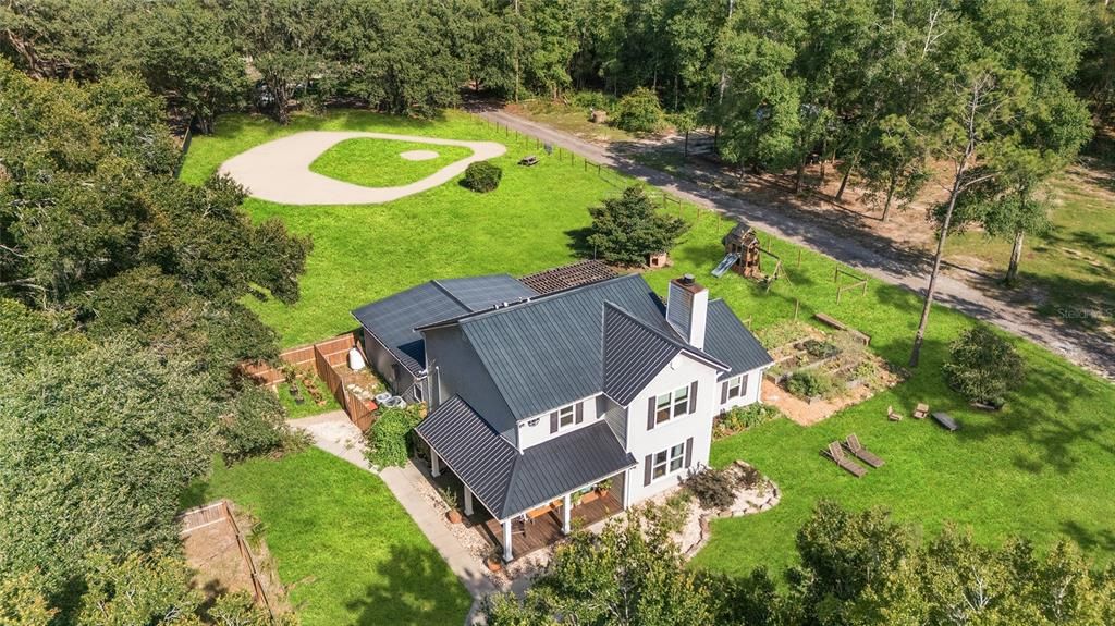 En Venta: $899,000 (5 camas, 3 baños, 2822 Pies cuadrados)