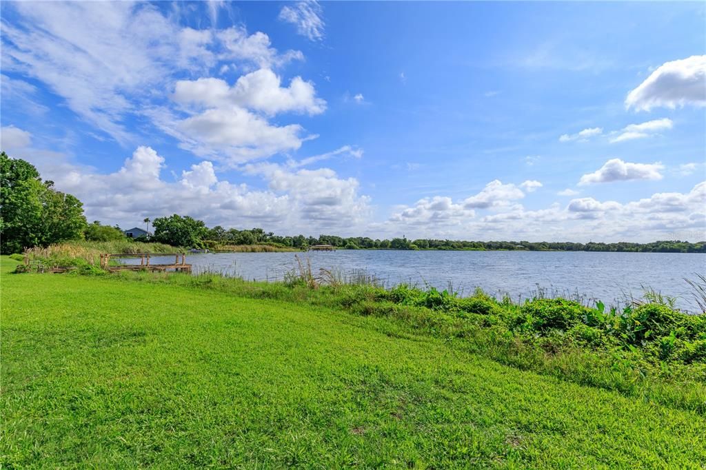 На продажу: $440,000 (1.88 acres)