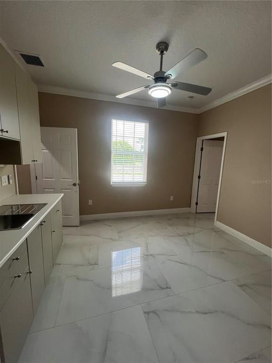 待售: $599,900 (6 贝兹, 4 浴室, 2952 平方英尺)