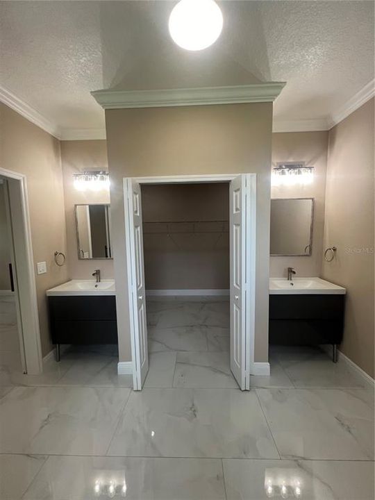 待售: $599,900 (6 贝兹, 4 浴室, 2952 平方英尺)