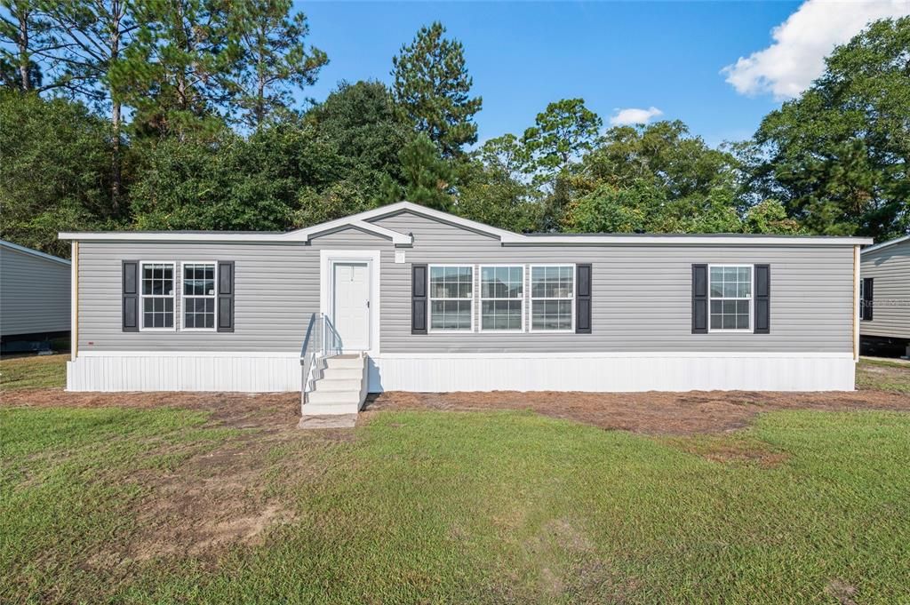 Recently Sold: $189,000 (4 beds, 2 baths, 1456 Square Feet)