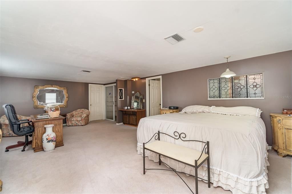 待售: $999,999 (4 贝兹, 3 浴室, 4099 平方英尺)