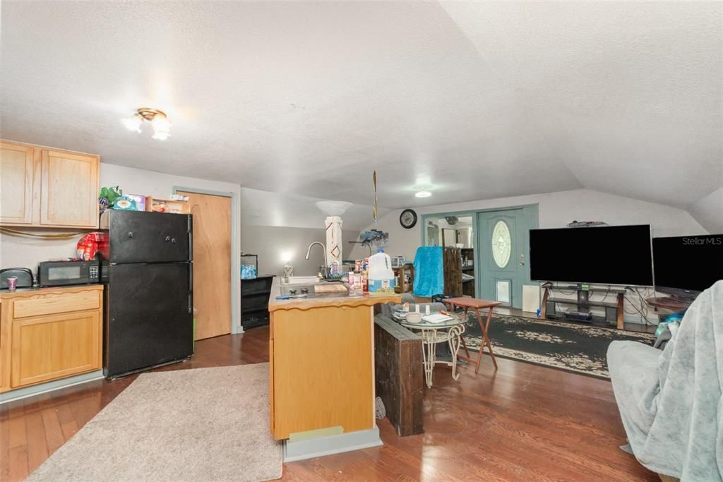 待售: $999,999 (4 贝兹, 3 浴室, 4099 平方英尺)