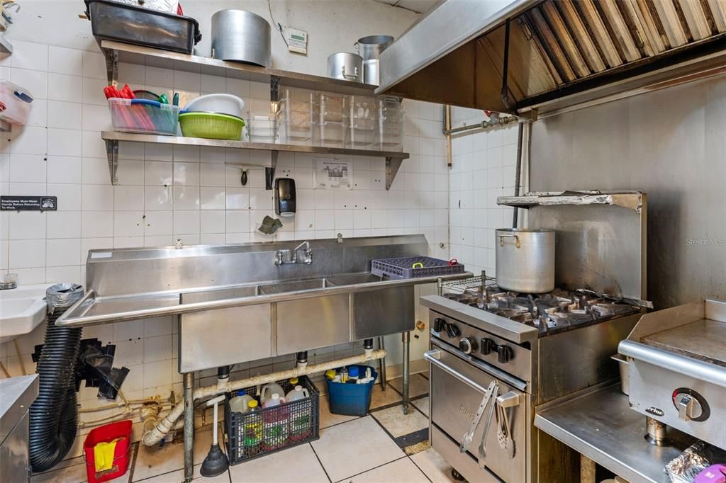 En Venta: $85,000 (0 camas, 0 baños, 1050 Pies cuadrados)