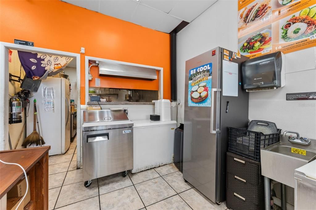 En Venta: $85,000 (0 camas, 0 baños, 1050 Pies cuadrados)