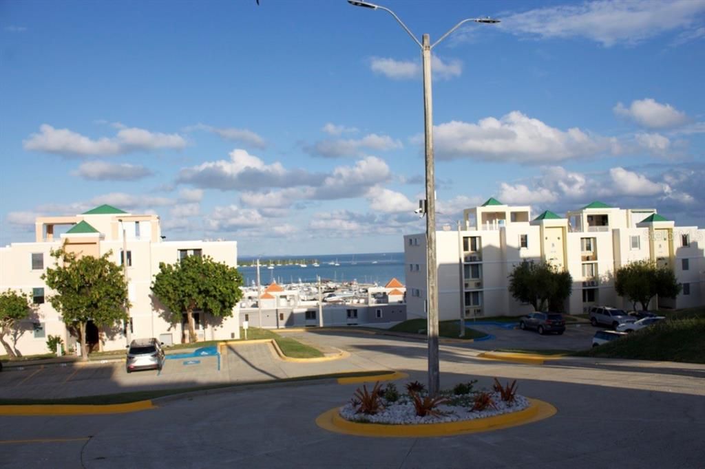 For Sale: $290,000 (3 beds, 2 baths, 1200 Square Feet)