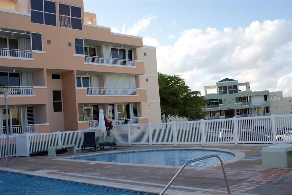 For Sale: $290,000 (3 beds, 2 baths, 1200 Square Feet)