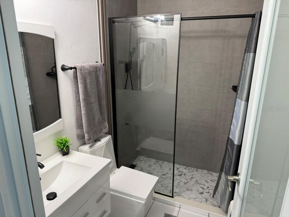 For Sale: $290,000 (3 beds, 2 baths, 1200 Square Feet)