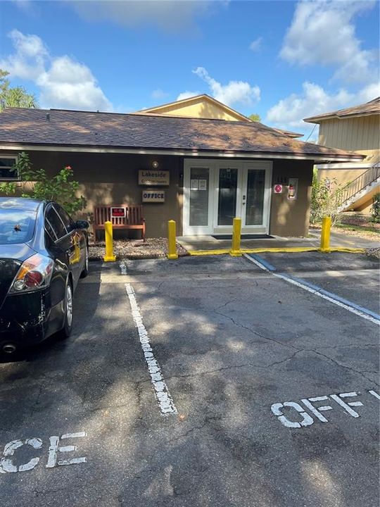 На продажу: $168,000 (2 спален, 2 ванн, 897 Квадратных фут)