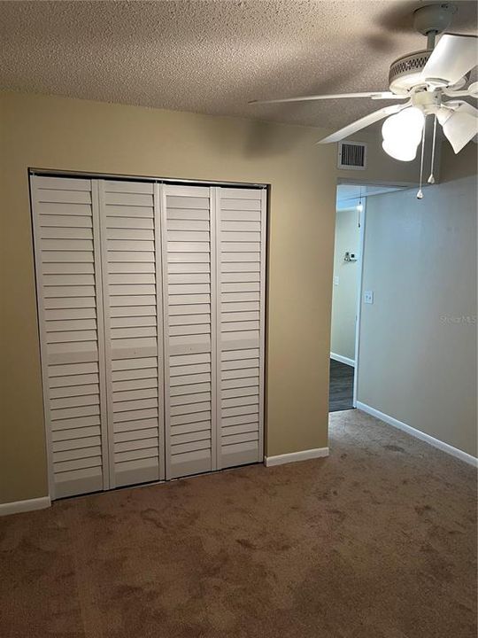 На продажу: $168,000 (2 спален, 2 ванн, 897 Квадратных фут)