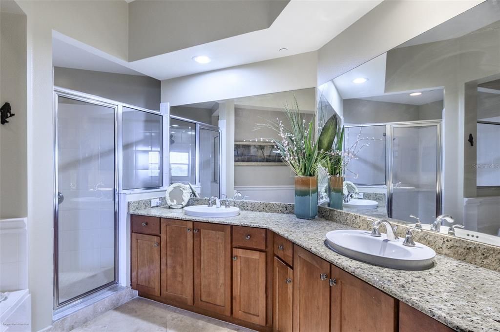 For Rent: $6,500 (4 beds, 3 baths, 2761 Square Feet)