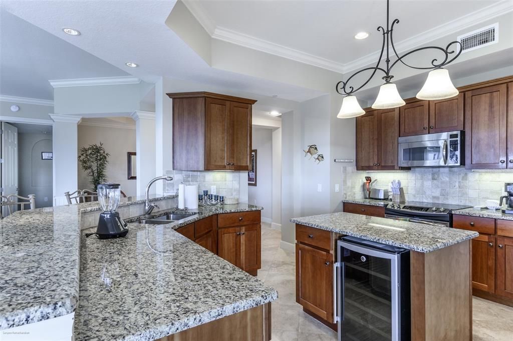 For Rent: $6,500 (4 beds, 3 baths, 2761 Square Feet)