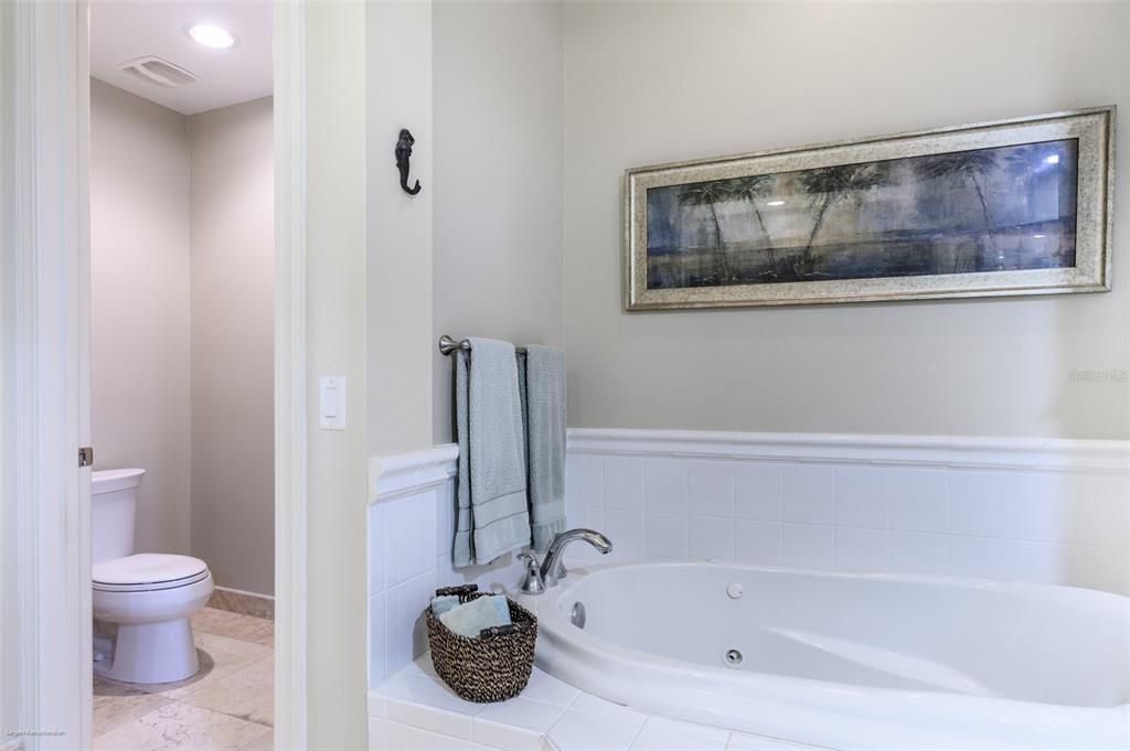 For Rent: $6,500 (4 beds, 3 baths, 2761 Square Feet)