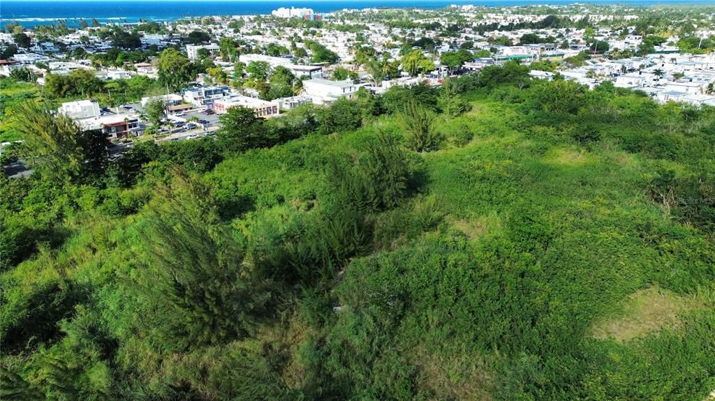 待售: $10,000,000 (6.70 acres)