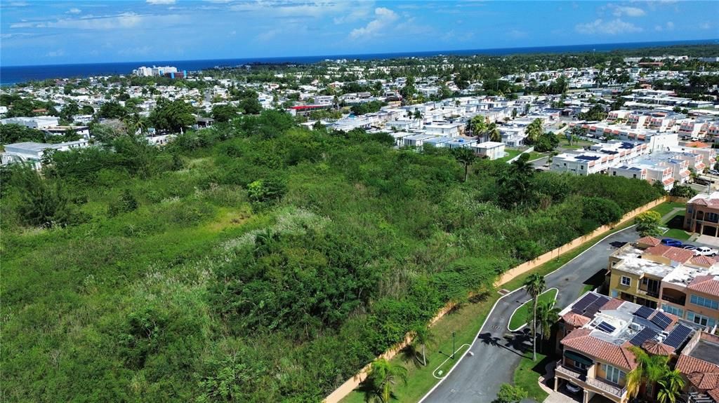 待售: $10,000,000 (6.70 acres)