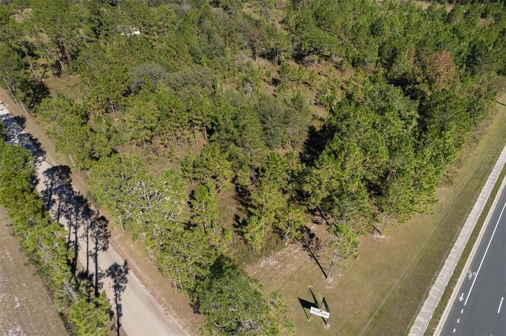 На продажу: $349,900 (4.43 acres)