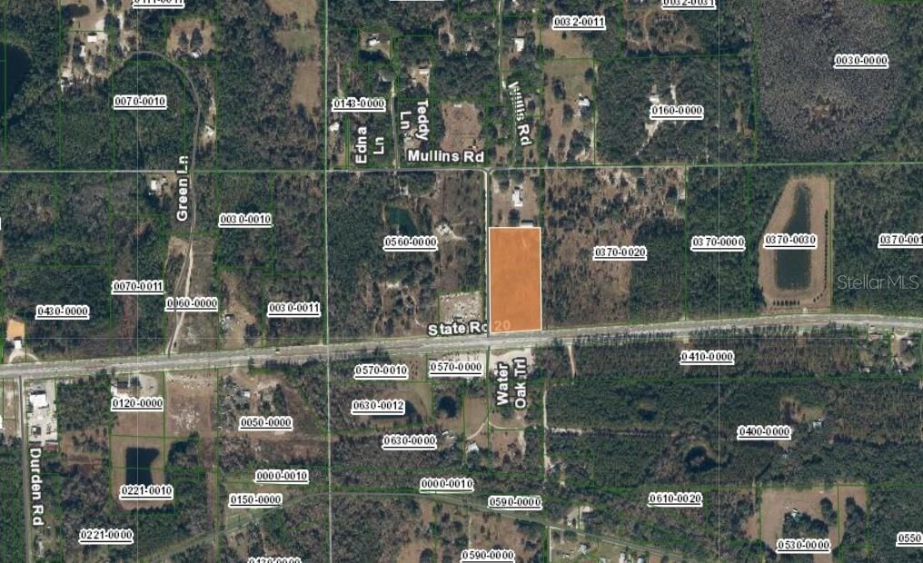 На продажу: $349,900 (4.43 acres)