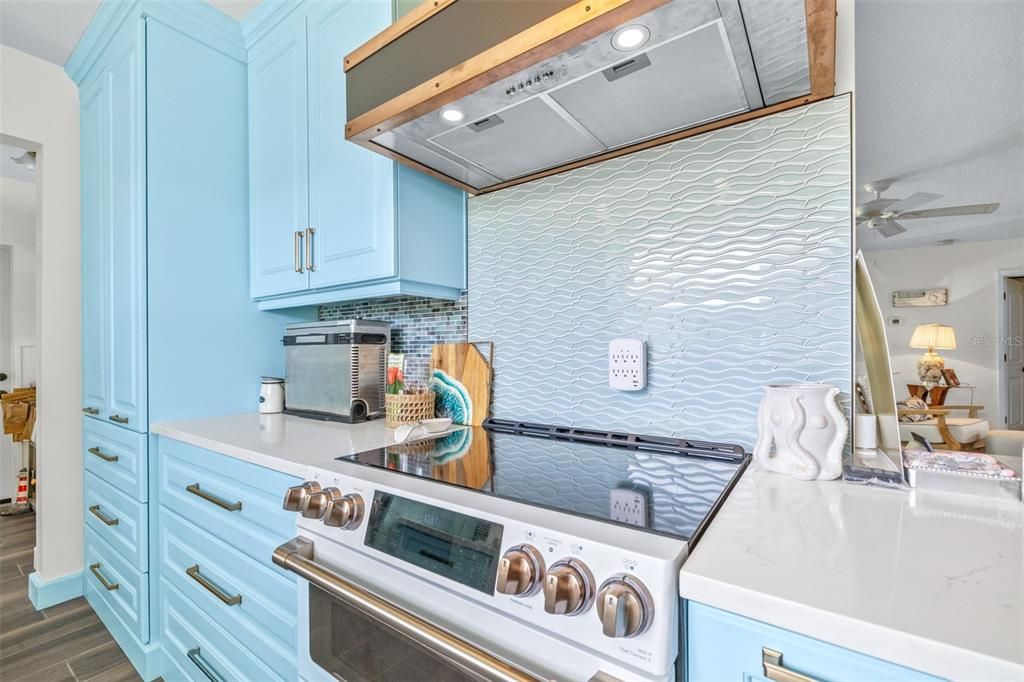 На продажу: $955,000 (3 спален, 2 ванн, 3103 Квадратных фут)