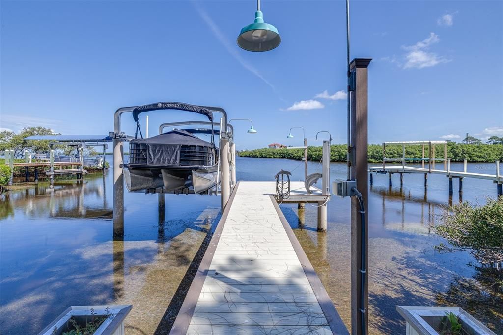 На продажу: $955,000 (3 спален, 2 ванн, 3103 Квадратных фут)