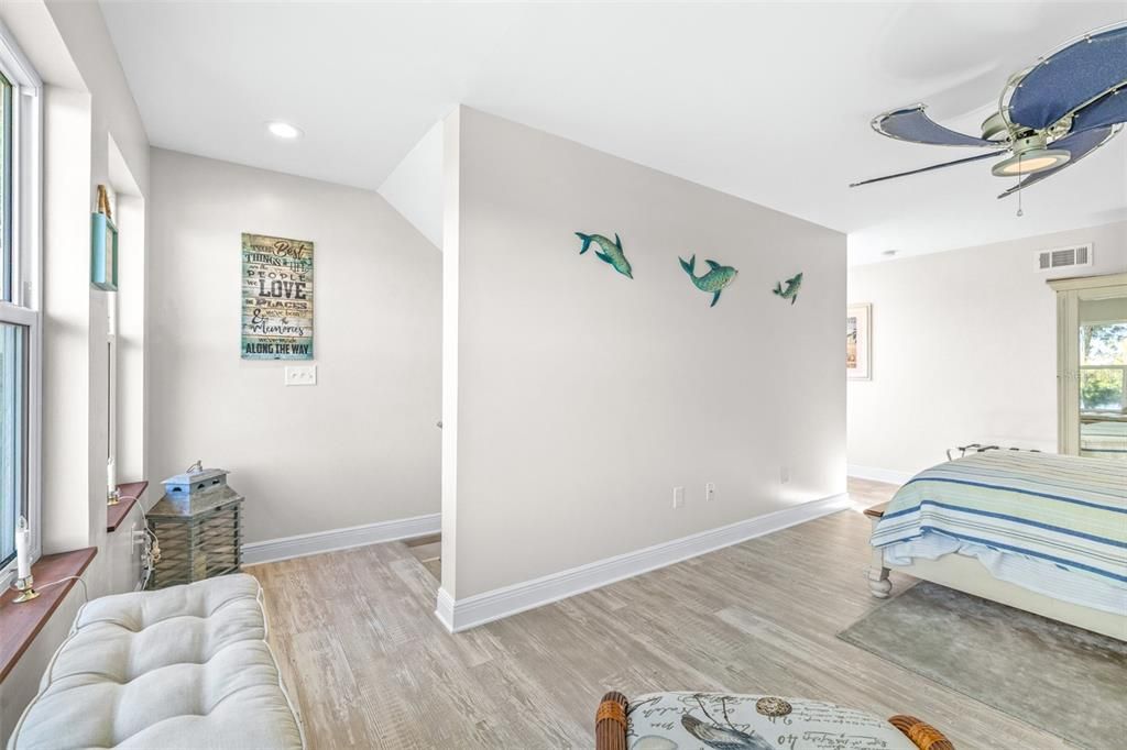 На продажу: $955,000 (3 спален, 2 ванн, 3103 Квадратных фут)