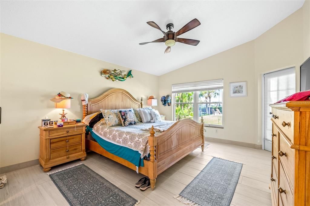 На продажу: $955,000 (3 спален, 2 ванн, 3103 Квадратных фут)