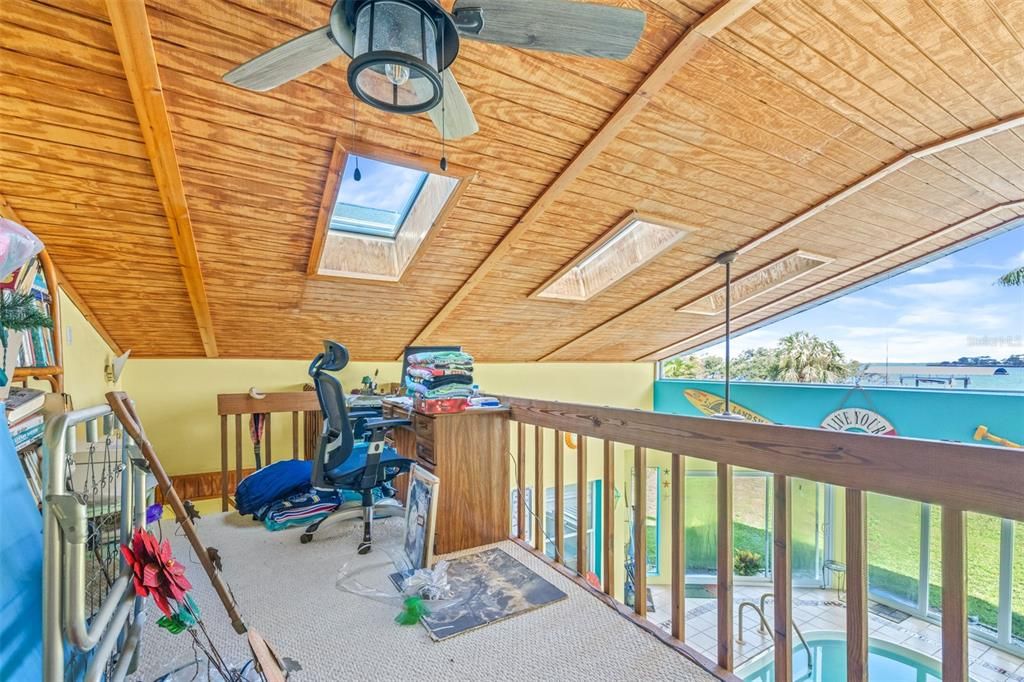 На продажу: $955,000 (3 спален, 2 ванн, 3103 Квадратных фут)