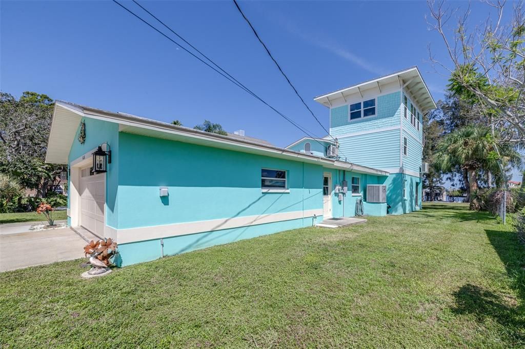 На продажу: $955,000 (3 спален, 2 ванн, 3103 Квадратных фут)