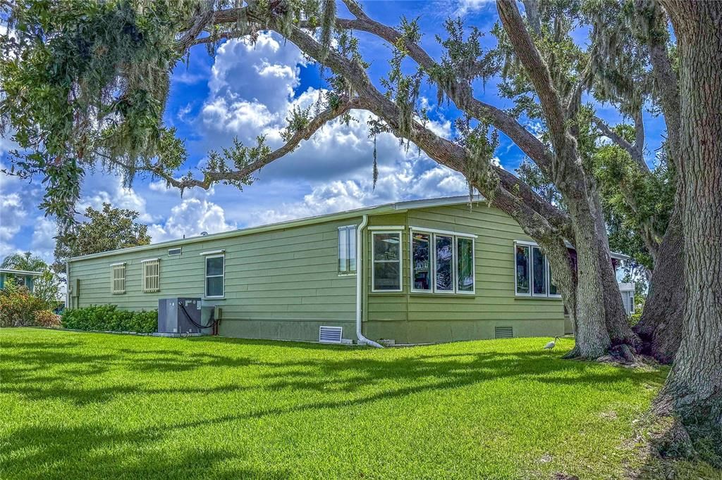 Activo con contrato: $239,000 (2 camas, 2 baños, 1876 Pies cuadrados)