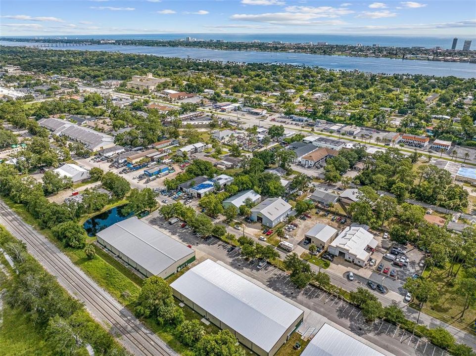 合同活跃: $444,900 (0 贝兹, 0 浴室, 3750 平方英尺)