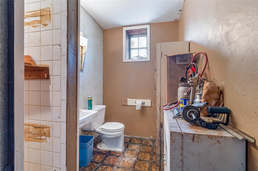 合同活跃: $444,900 (0 贝兹, 0 浴室, 3750 平方英尺)