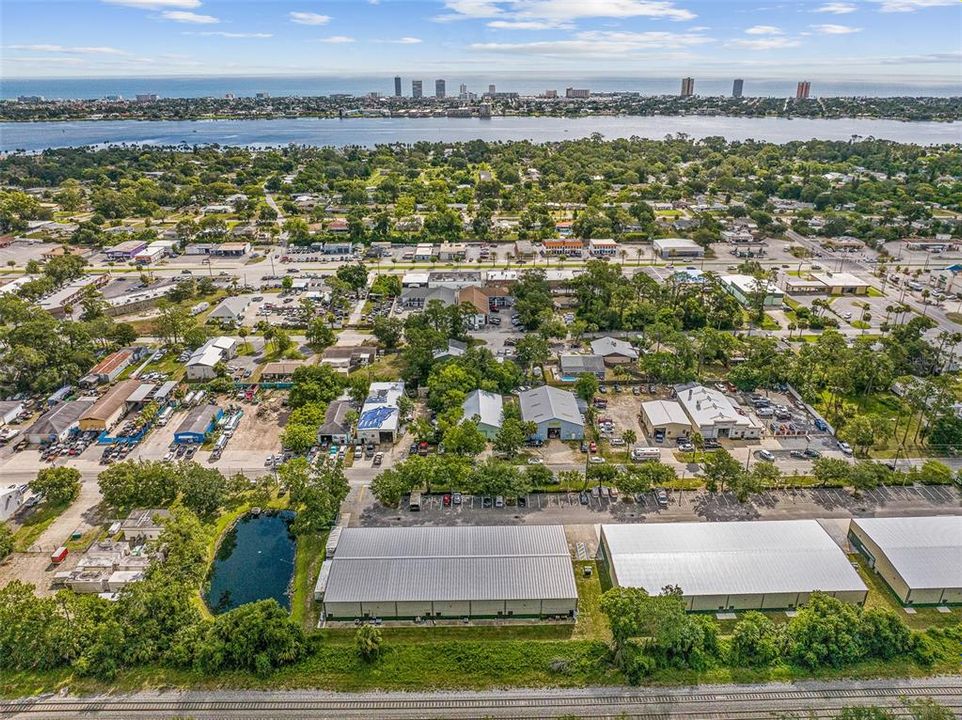 合同活跃: $444,900 (0 贝兹, 0 浴室, 3750 平方英尺)