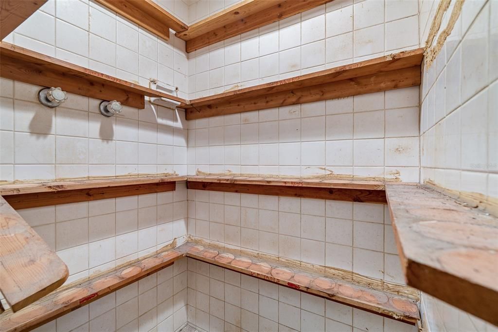 合同活跃: $444,900 (0 贝兹, 0 浴室, 3750 平方英尺)