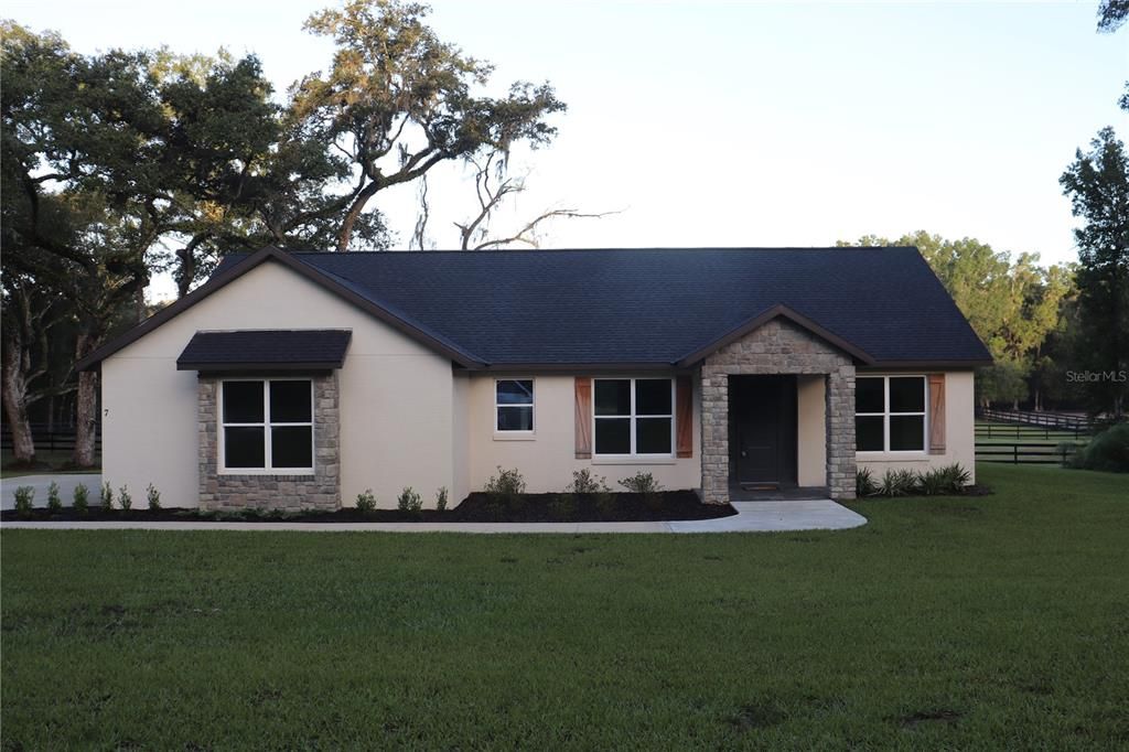 For Sale: $670,000 (3 beds, 2 baths, 1685 Square Feet)