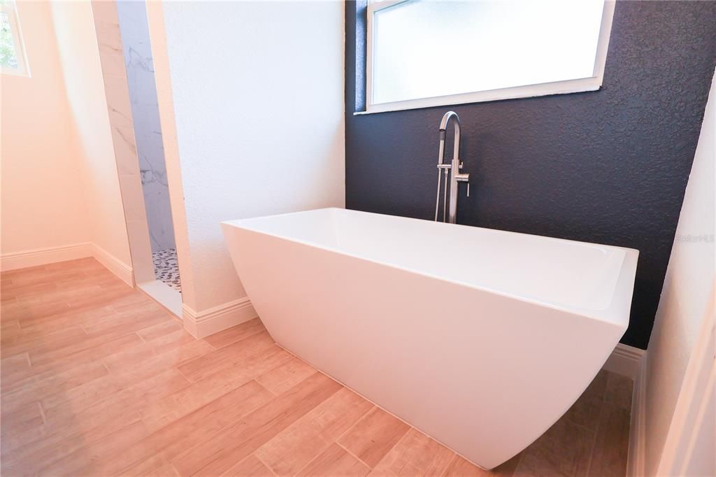 For Sale: $670,000 (3 beds, 2 baths, 1685 Square Feet)