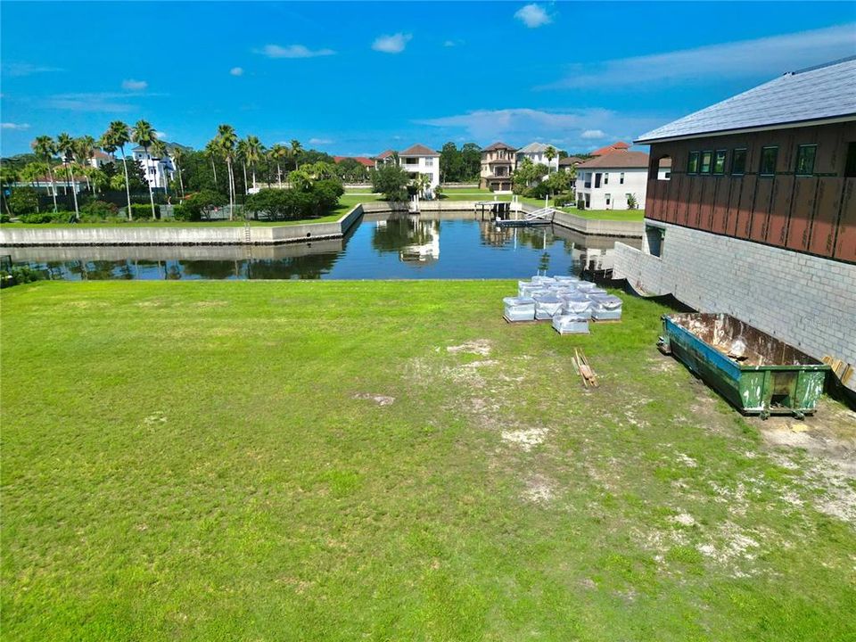 На продажу: $175,000 (0.11 acres)