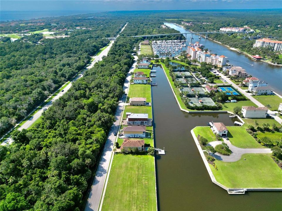 На продажу: $175,000 (0.11 acres)