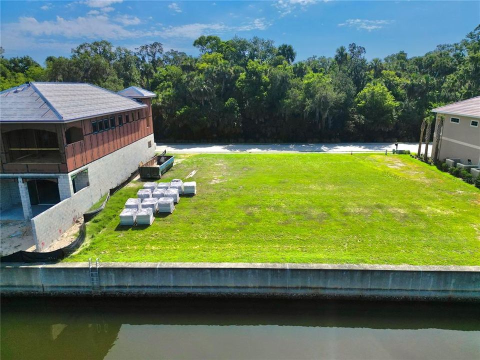 На продажу: $175,000 (0.11 acres)