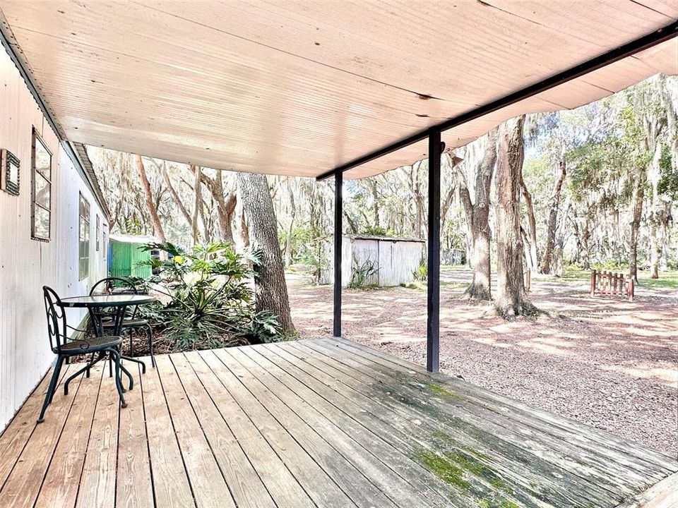 For Sale: $139,900 (2 beds, 1 baths, 672 Square Feet)