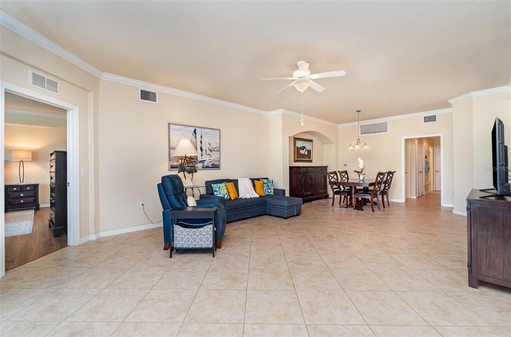 待售: $310,000 (3 贝兹, 2 浴室, 1752 平方英尺)