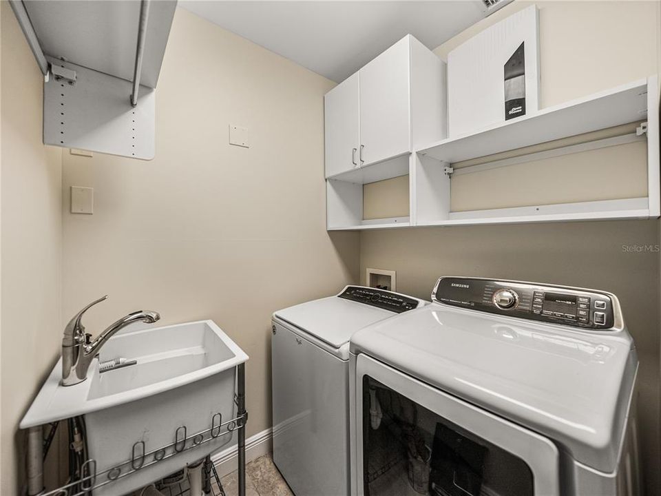 出租: $20,000 (3 贝兹, 3 浴室, 4245 平方英尺)