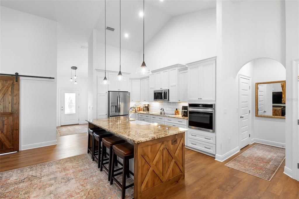 En Venta: $1,295,000 (3 camas, 4 baños, 3313 Pies cuadrados)