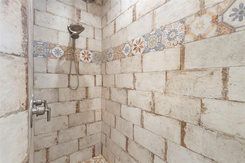 En Venta: $1,295,000 (3 camas, 4 baños, 3313 Pies cuadrados)