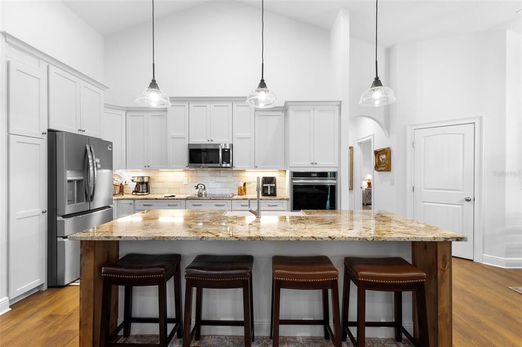 En Venta: $1,295,000 (3 camas, 4 baños, 3313 Pies cuadrados)